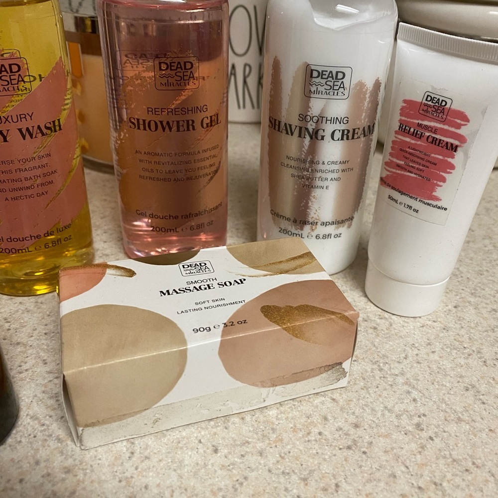 Dead Sea Miracles Luxury Bath & Body 7-Piece Set | Spa Gift Bundle - Picture 6 of 6
